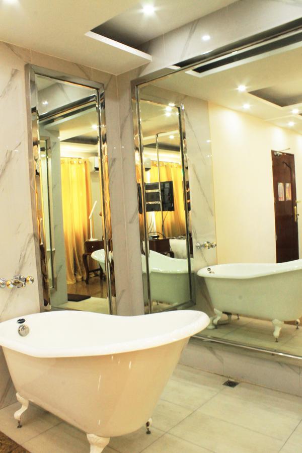Belgian Suites Manila Kültér fotó